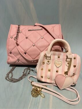Betsey Johnson Stylish Pink Quilted & Striped Women’s Handbag Set 💕